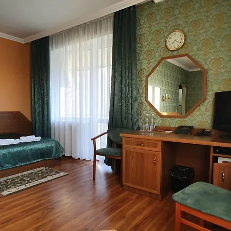 Hermes Resort Hotel With Medical Treatment Truskavets