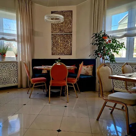 Hermes Resort Hotel With Medical Treatment Truskavets